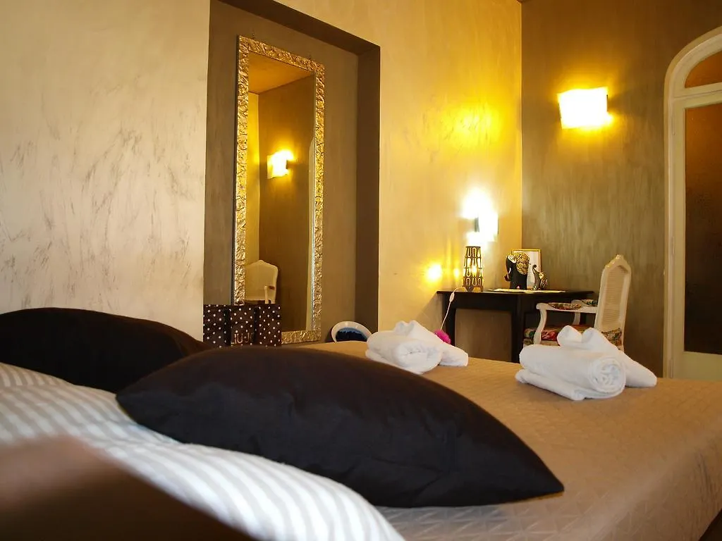 Casa Tua A Piazza Del Popolo Daire Roma